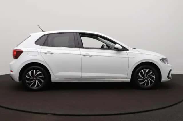 Volkswagen Polo (2024) thumbnail 4