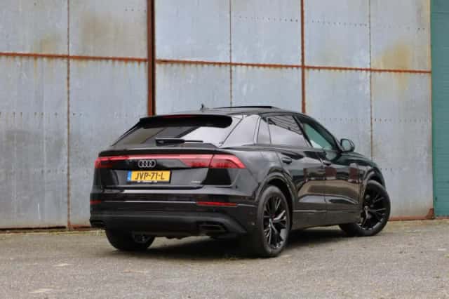 Audi Q8 (2025) thumbnail 4
