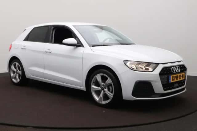 Audi A1 (2024) thumbnail 3