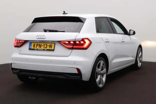 Audi A1 (2024) thumbnail 5