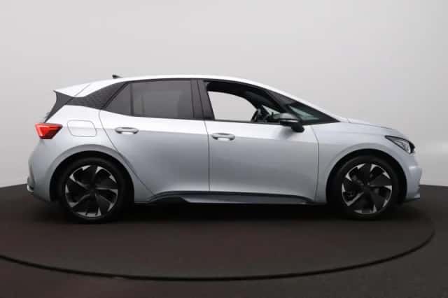 CUPRA Born (2023) thumbnail 4