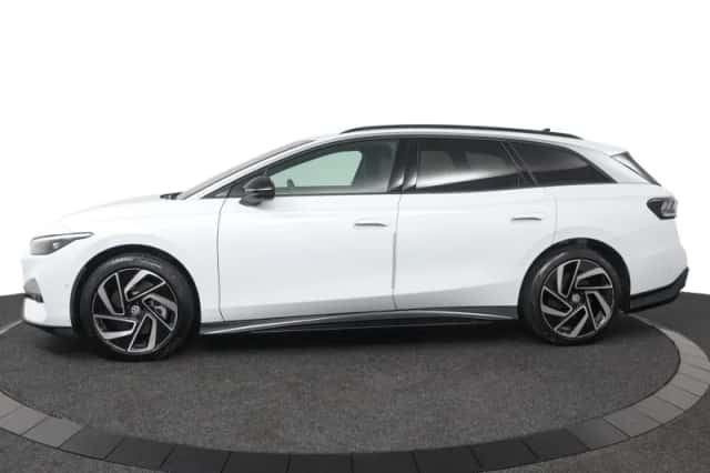 Volkswagen ID.7 (2025) thumbnail 3