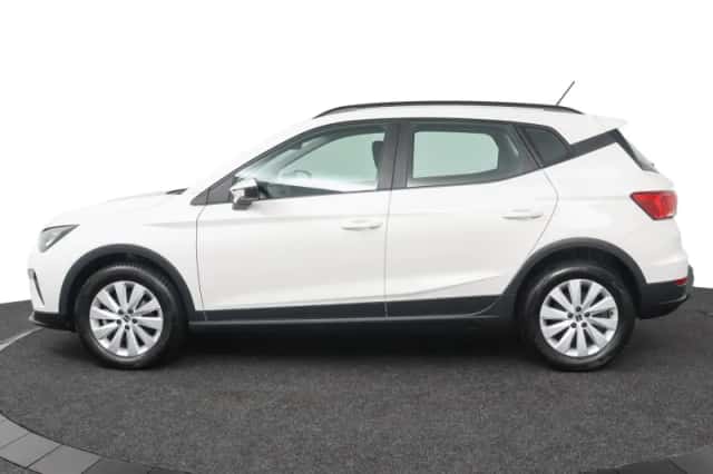 SEAT Arona (2024) thumbnail 4