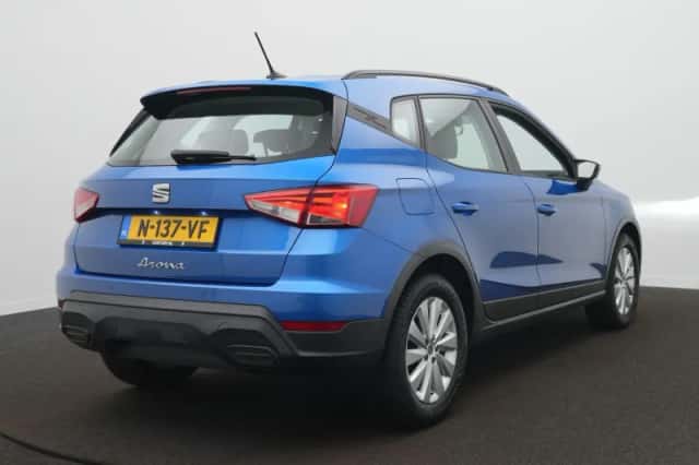 SEAT Arona (2022) thumbnail 6