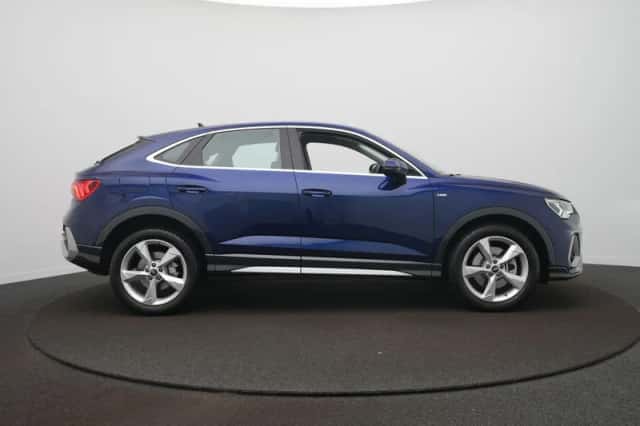 Audi Q3 Sportback (2022) thumbnail 5