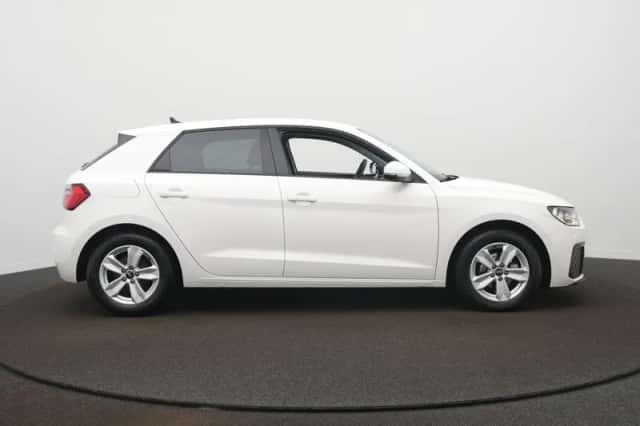 Audi A1 (2024) thumbnail 5