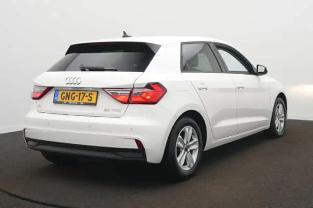 Audi A1 (2024) thumbnail 6