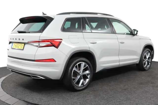 Škoda Kodiaq (2023) thumbnail 3
