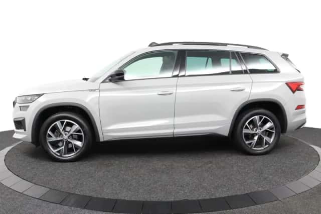 Škoda Kodiaq (2023) thumbnail 4