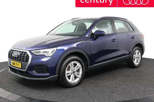 Audi Q3 (2022) thumbnail 1