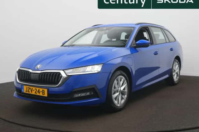 Škoda Octavia (2023) thumbnail 1