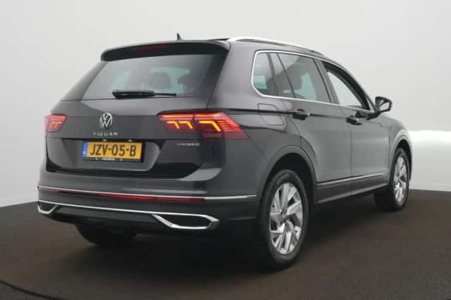 Volkswagen Tiguan (2022) thumbnail 6