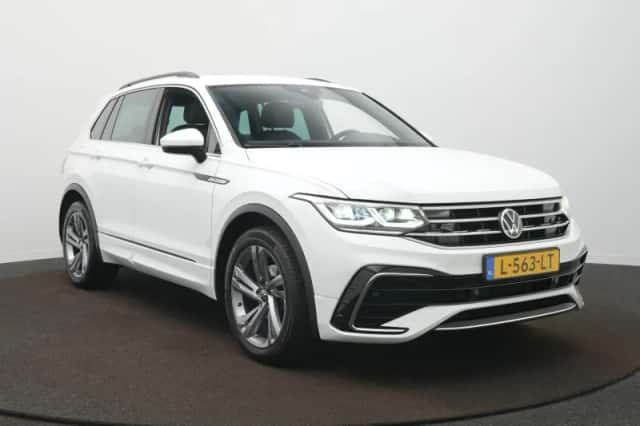 Volkswagen Tiguan (2021) thumbnail 4