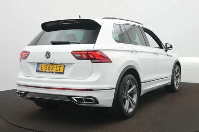 Volkswagen Tiguan (2021) thumbnail 6