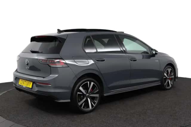 Volkswagen Golf (2026) thumbnail 2