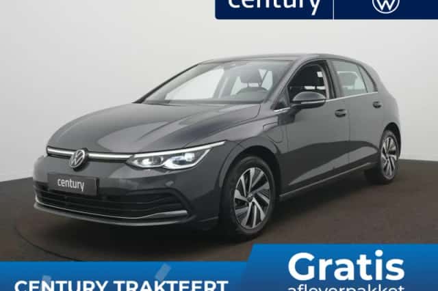 Volkswagen Golf (2022) thumbnail 1