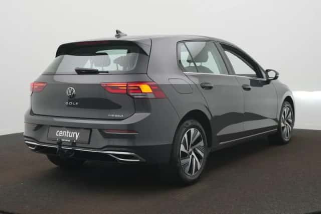 Volkswagen Golf (2022) thumbnail 5