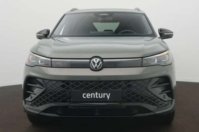 Volkswagen Tiguan (2026) thumbnail 3