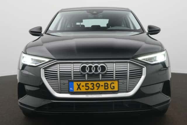 Audi e-tron Sportback (2020) thumbnail 3