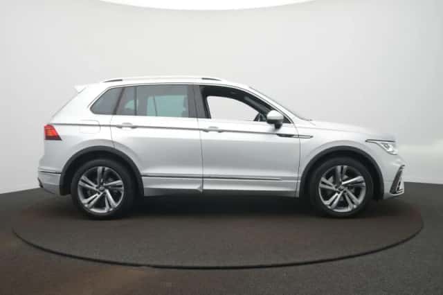 Volkswagen Tiguan (2021) thumbnail 5