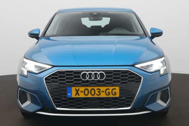 Audi A3 (2023) thumbnail 3