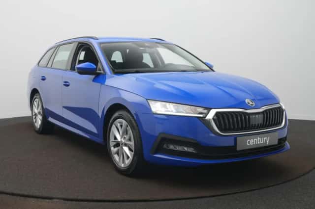 Škoda Octavia (2023) thumbnail 4