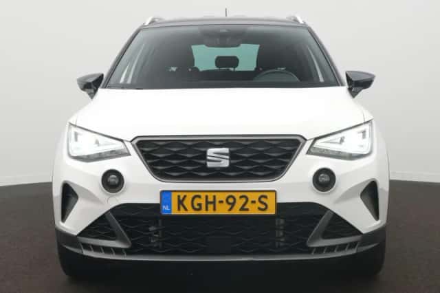 SEAT Arona (2024) thumbnail 2