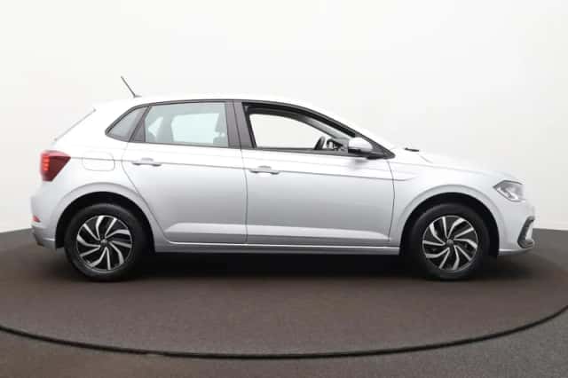 Volkswagen Polo (2023) thumbnail 5