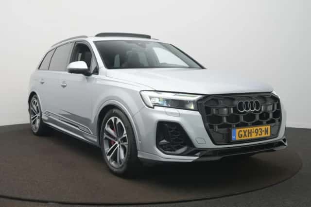 Audi Q7 (2025) thumbnail 4