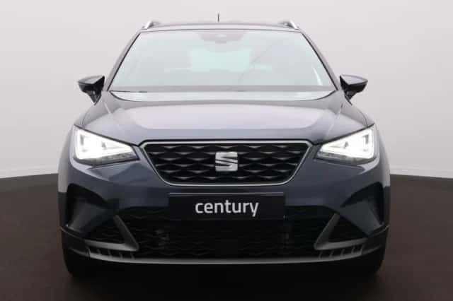 SEAT Arona (2025) thumbnail 3
