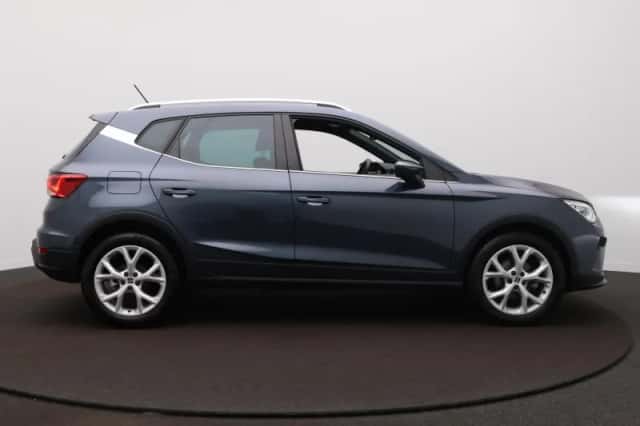 SEAT Arona (2025) thumbnail 5