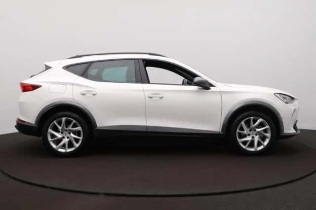 CUPRA Formentor (2024) thumbnail 5