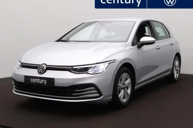 Volkswagen Golf (2023) thumbnail 1