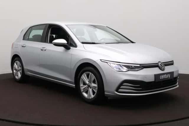 Volkswagen Golf (2023) thumbnail 4
