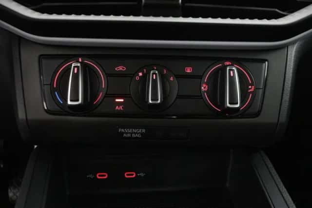SEAT Ibiza (2024) thumbnail 6