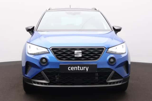 SEAT Arona (2025) thumbnail 2