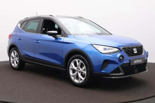 SEAT Arona (2025) thumbnail 3