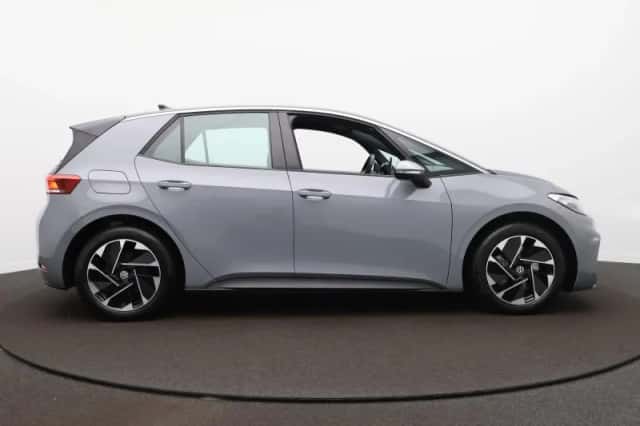 Volkswagen ID.3 (2023) thumbnail 4