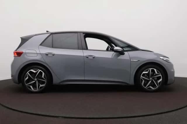 Volkswagen ID.3 (2023) thumbnail 4