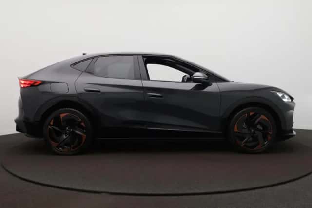 CUPRA Tavascan (2025) thumbnail 4