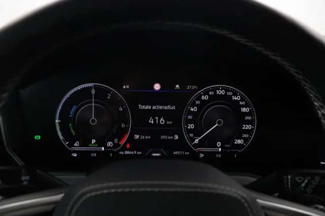 Volkswagen Touareg (2021) thumbnail 5