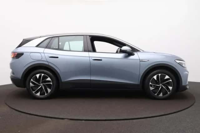 Volkswagen ID.4 (2023) thumbnail 4