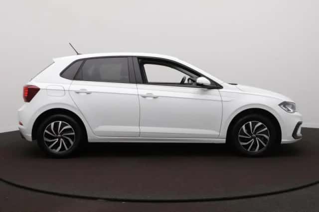 Volkswagen Polo (2024) thumbnail 4