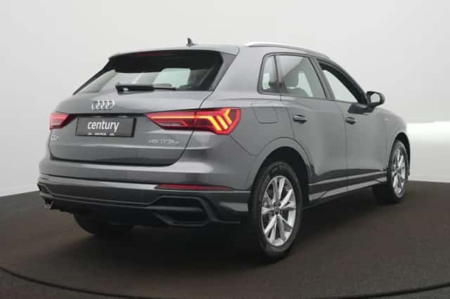 Audi Q3 (2023) thumbnail 6
