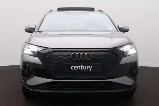 Audi Q4 e-tron (2025) thumbnail 2