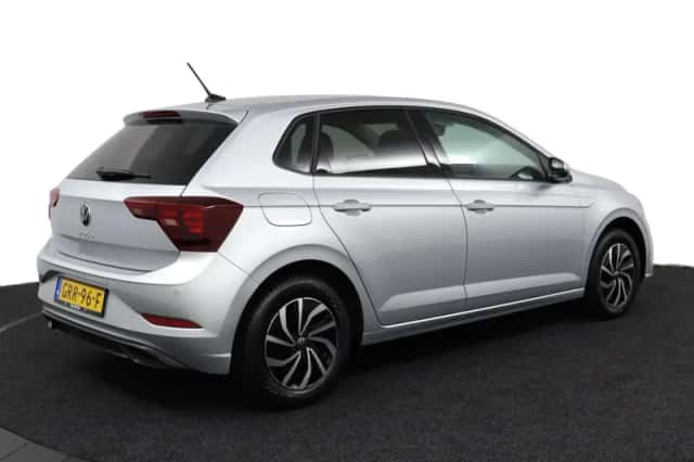 Volkswagen Polo (2024) thumbnail 2