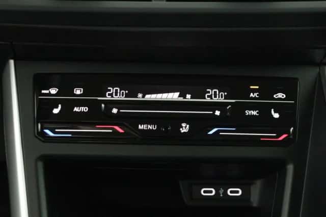 Volkswagen Polo (2024) thumbnail 6