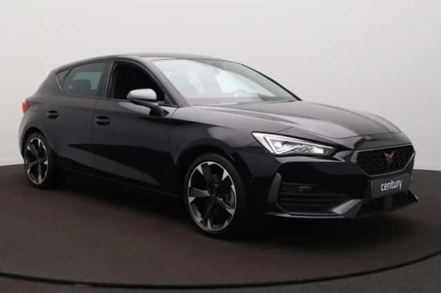 CUPRA Leon (2023) thumbnail 3