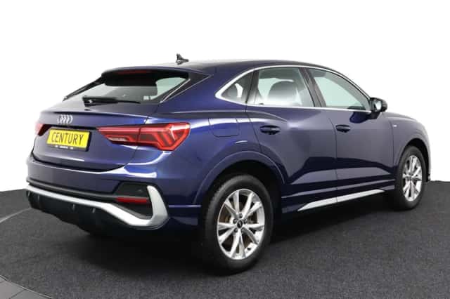 Audi Q3 Sportback (2022) thumbnail 2