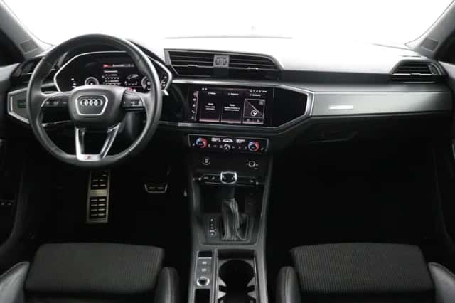 Audi Q3 Sportback (2022) thumbnail 4